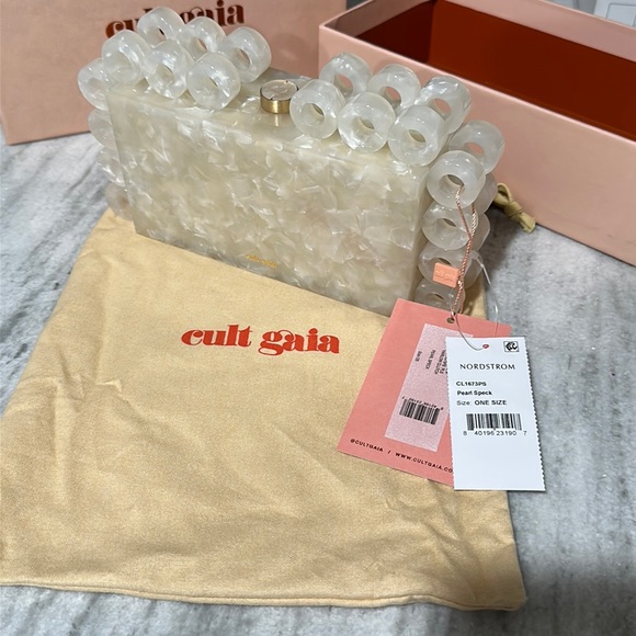 CULT GAIA Harlow Clutch in "Pearl" - Picture 2 of 16